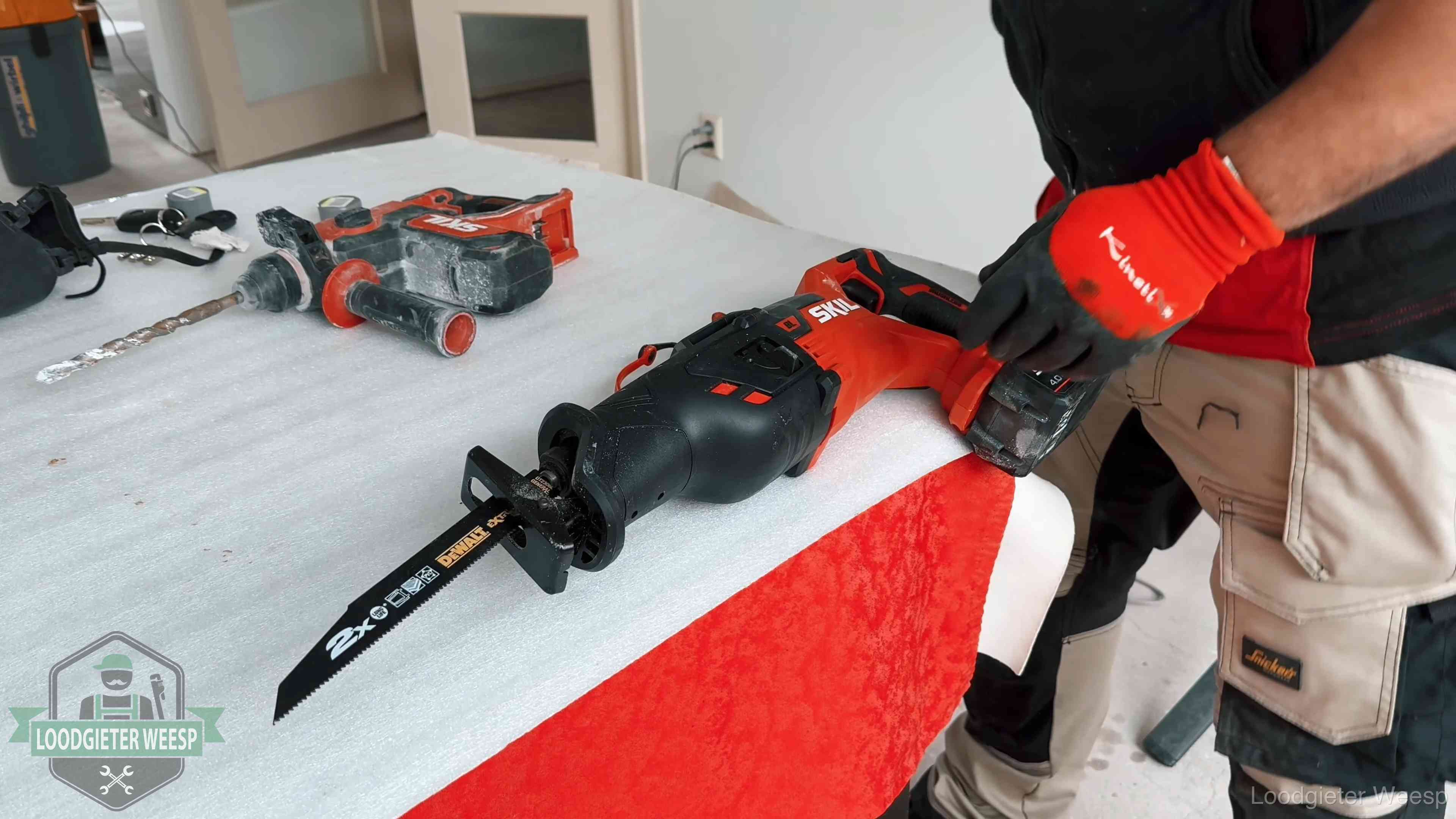 Betrouwbaar loodgietersbedrijf herkennen in Weesp Professioneel gereedschap klaargelegd voor een klus in Weesp