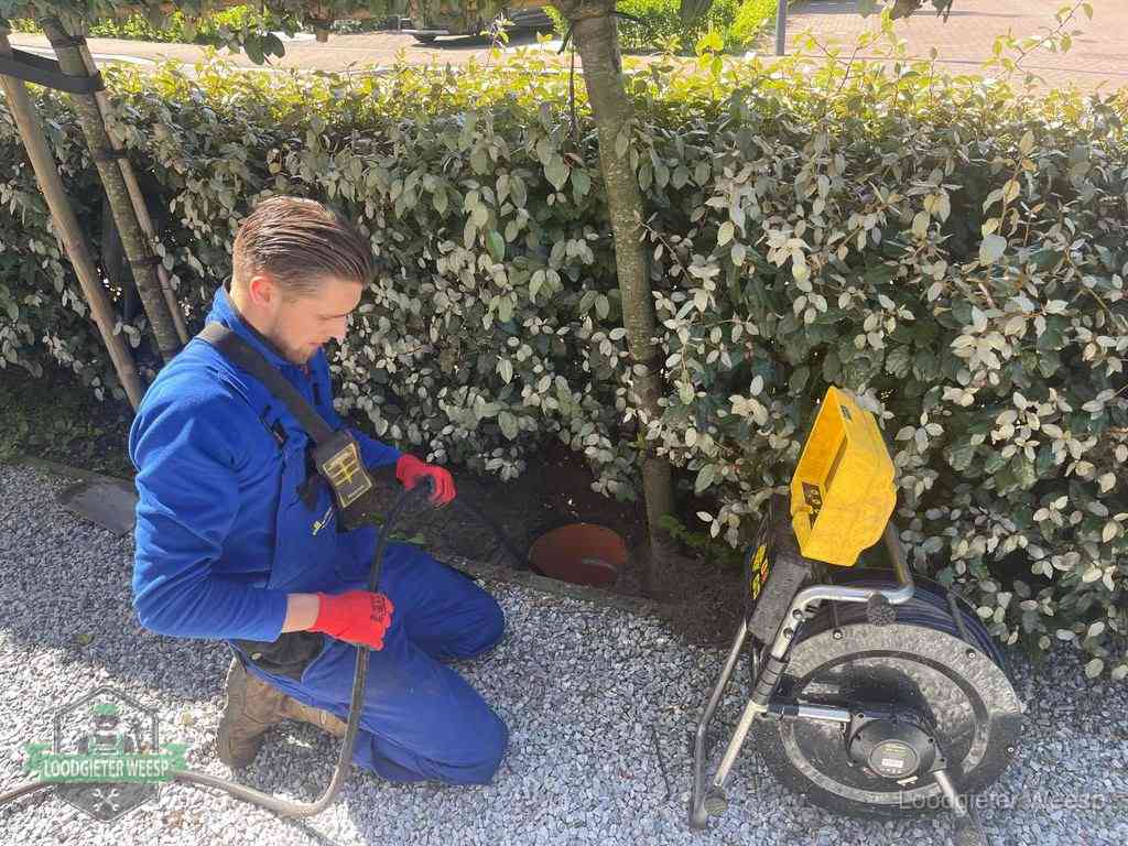 Riool ontstoppen in Weesp