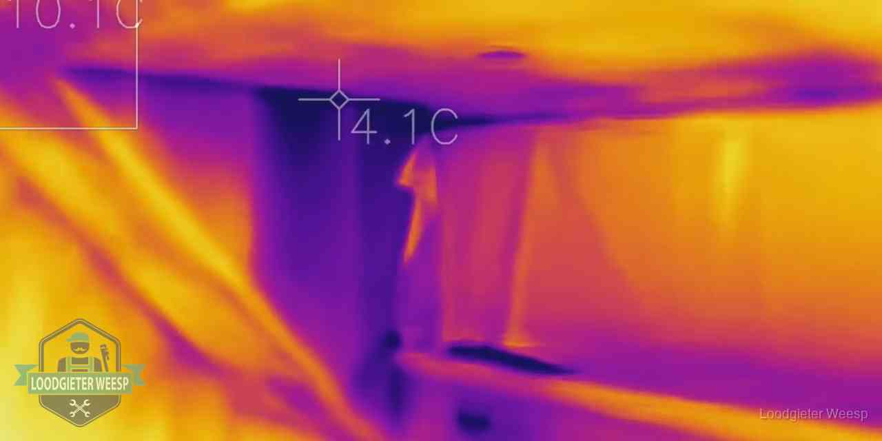 Thermografie bij lekdetectie in Weesp Warmtebeeldopname van een vloerconstructie tijdens lekdetectie in Weesp